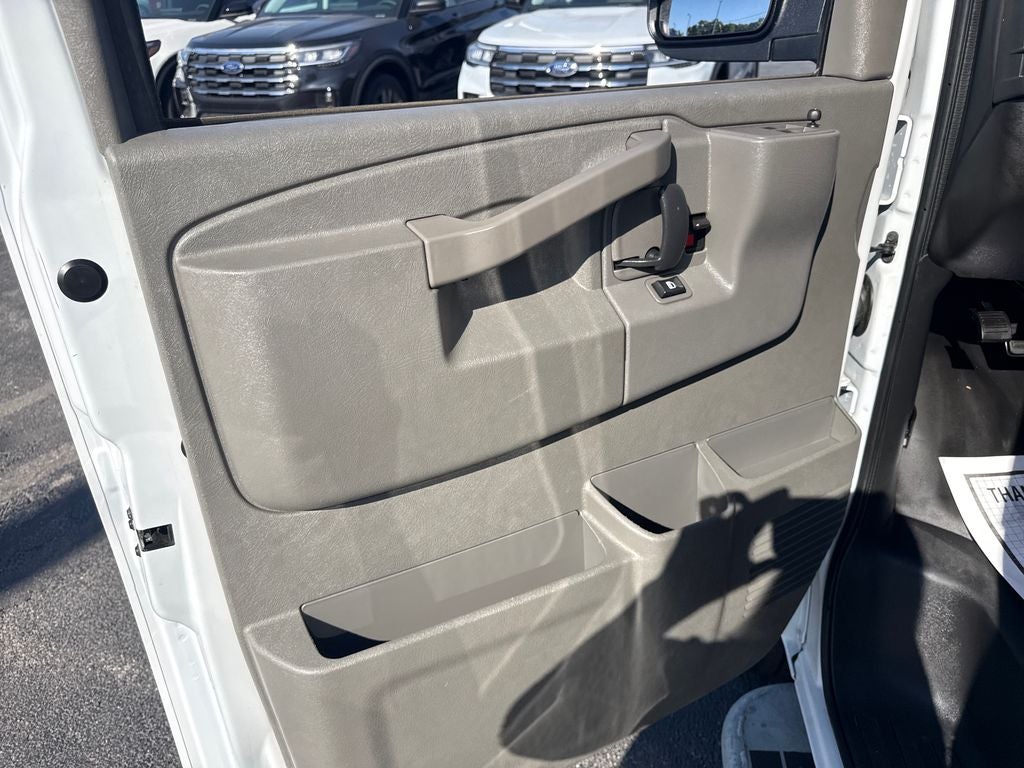 2025 GMC Savana 2500 Work Van