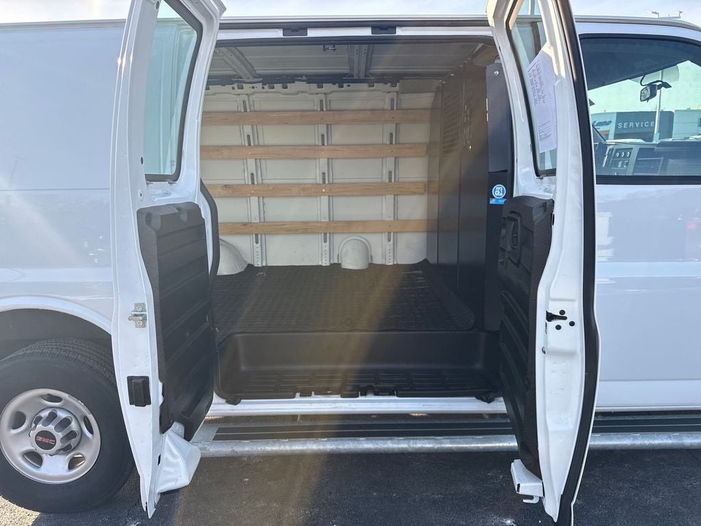 2024 GMC Savana 2500 Work Van