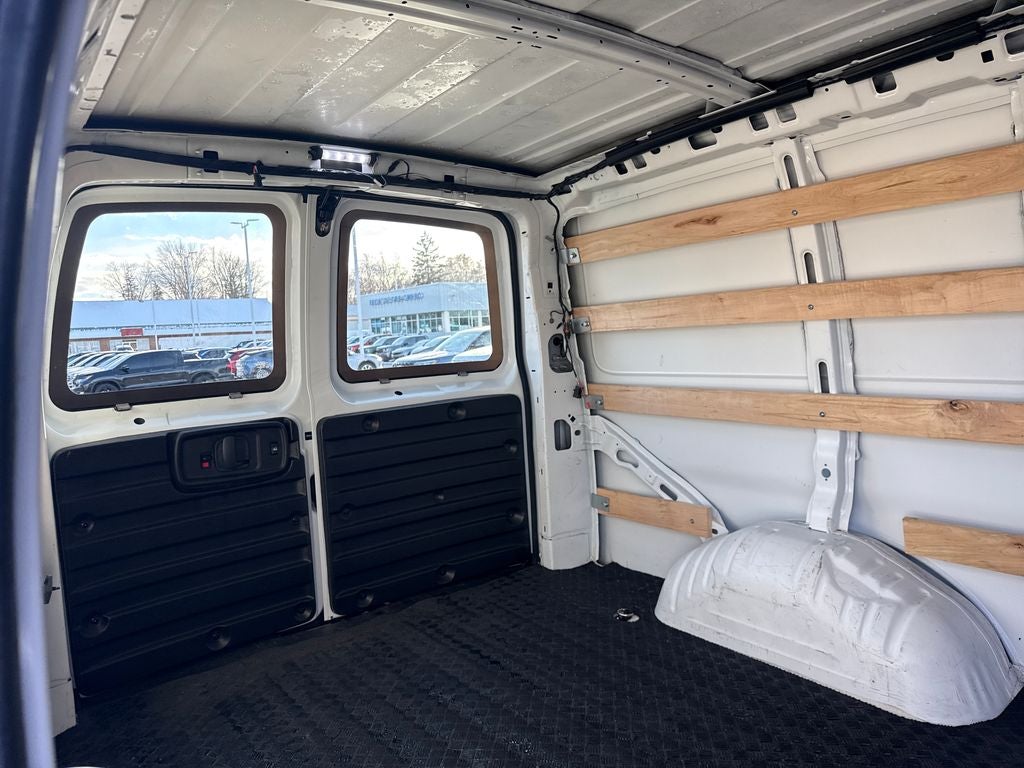 2024 GMC Savana 2500 Work Van