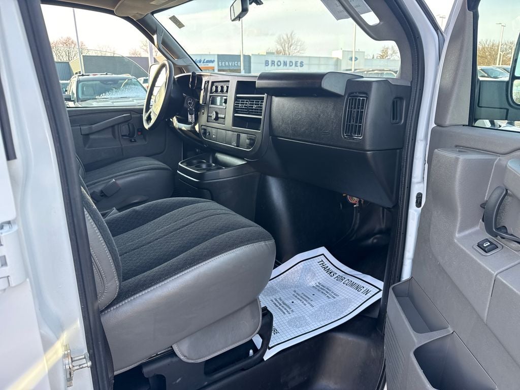 2024 GMC Savana 2500 Work Van