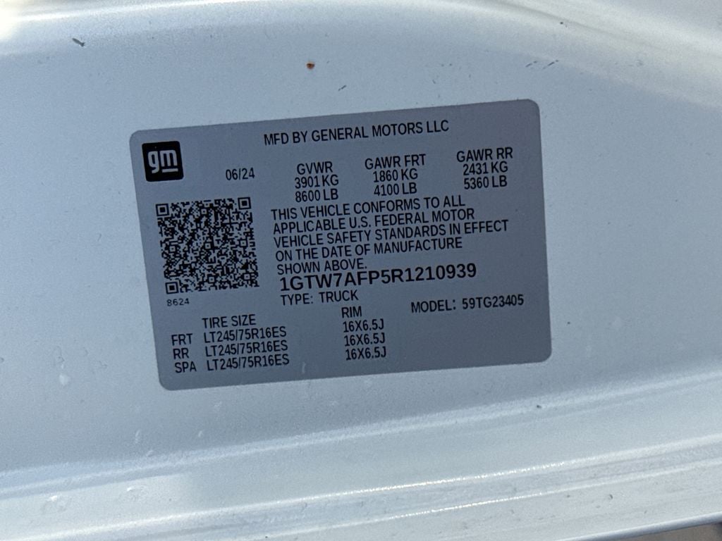 2024 GMC Savana 2500 Work Van