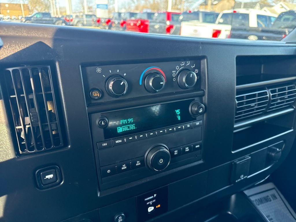 2024 GMC Savana 2500 Work Van