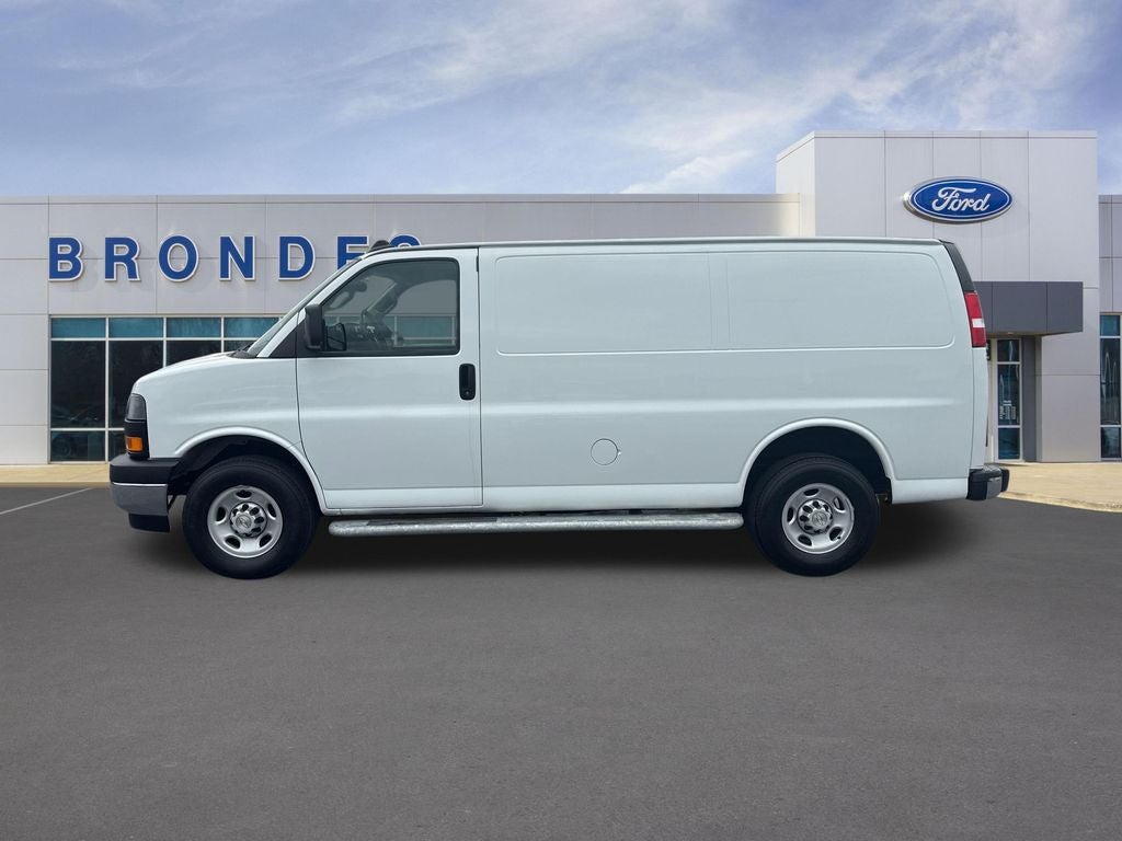 2024 GMC Savana 2500's photo