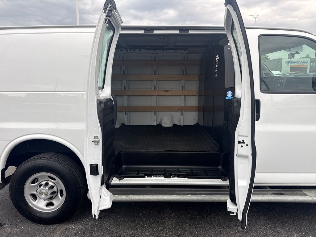 2024 GMC Savana 2500 Work Van