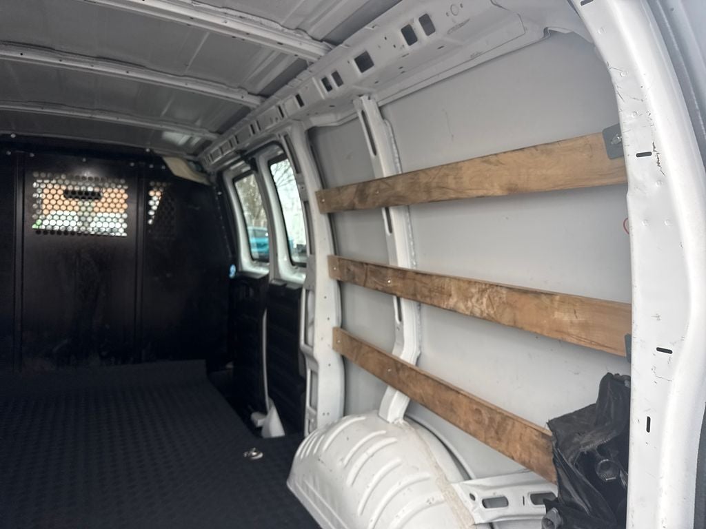 2024 GMC Savana 2500 Work Van