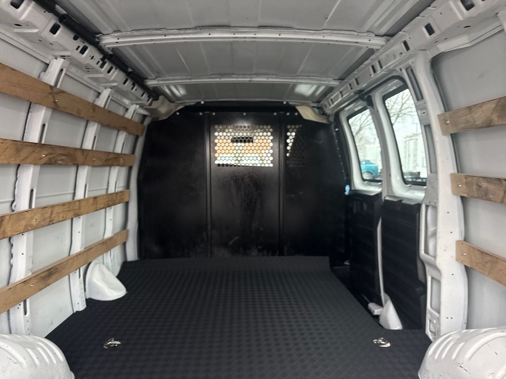 2024 GMC Savana 2500 Work Van