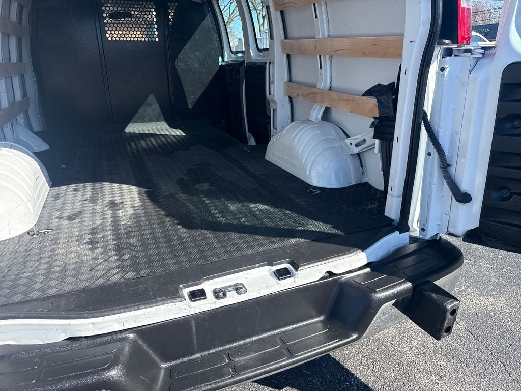 2024 GMC Savana 2500 Work Van