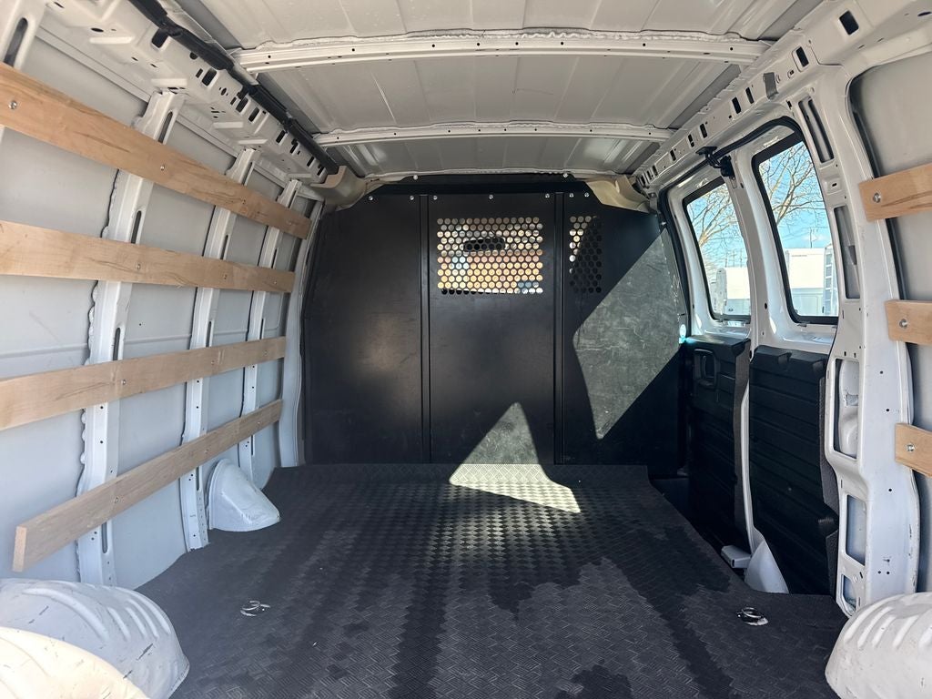 2024 GMC Savana 2500 Work Van
