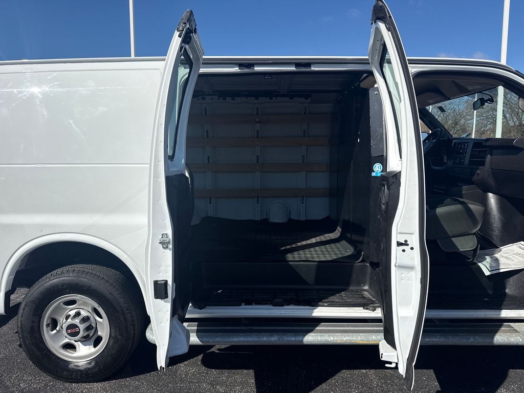 2024 GMC Savana 2500 Work Van