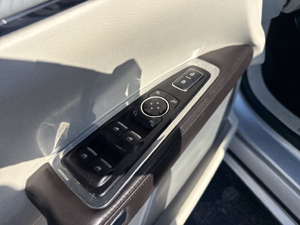 2017 Lincoln Continental Black Label
