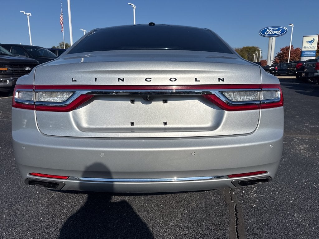 2017 Lincoln Continental Black Label