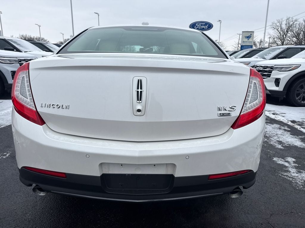 2014 Lincoln MKS Base