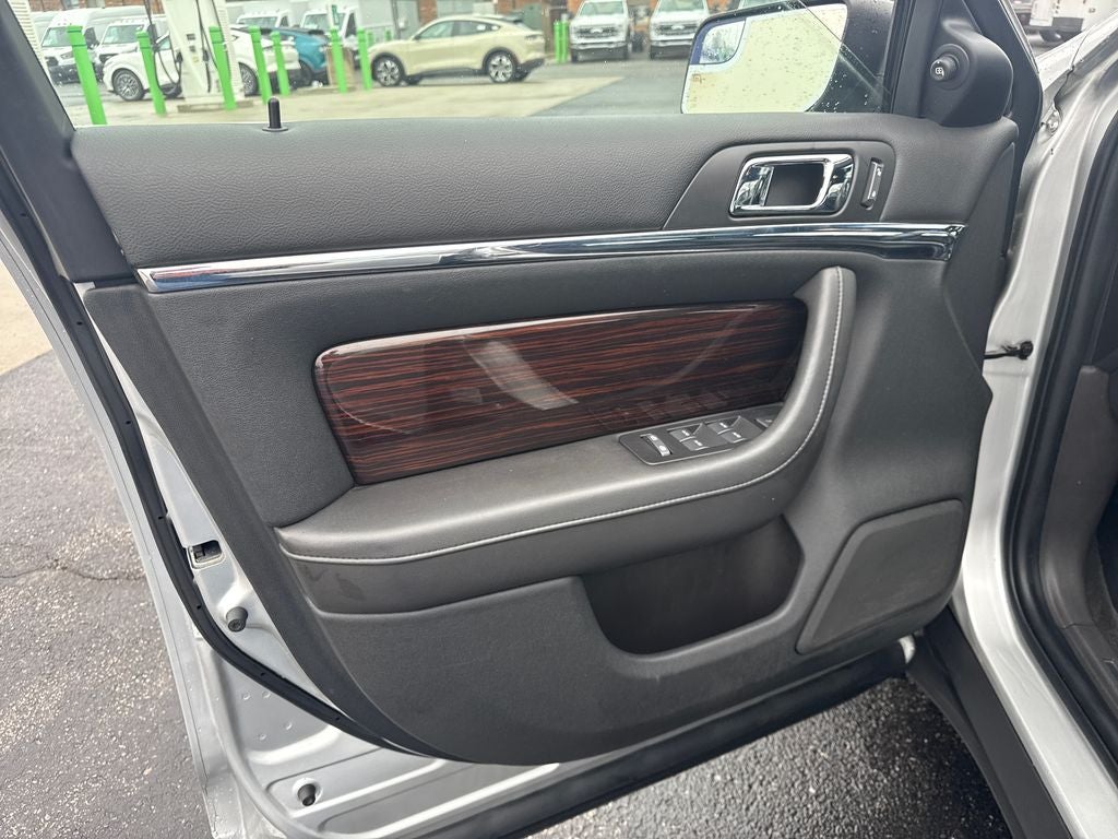 2011 Lincoln MKS Base