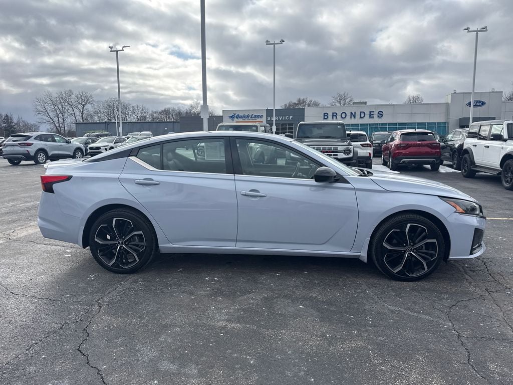 2023 Nissan Altima 2.5 SR