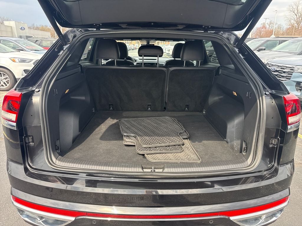 2021 Volkswagen Atlas Cross Sport 3.6L V6 SE w/Technology R-Line