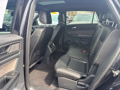 2021 Volkswagen Atlas Cross Sport 3.6L V6 SE w/Technology R-Line