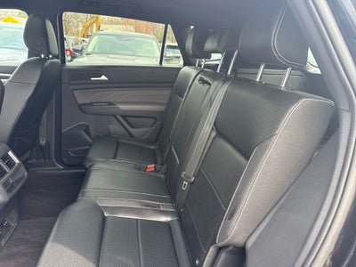 2021 Volkswagen Atlas Cross Sport 3.6L V6 SE w/Technology R-Line