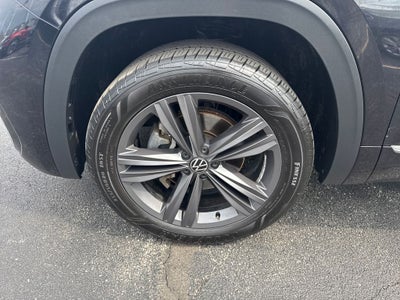 2021 Volkswagen Atlas Cross Sport 3.6L V6 SE w/Technology R-Line