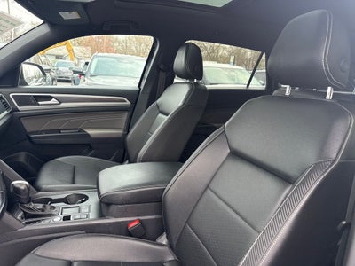 2021 Volkswagen Atlas Cross Sport 3.6L V6 SE w/Technology R-Line
