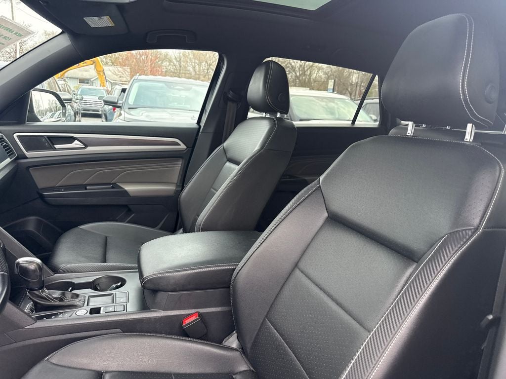 2021 Volkswagen Atlas Cross Sport 3.6L V6 SE w/Technology R-Line