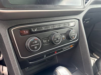 2021 Volkswagen Atlas Cross Sport 3.6L V6 SE w/Technology R-Line