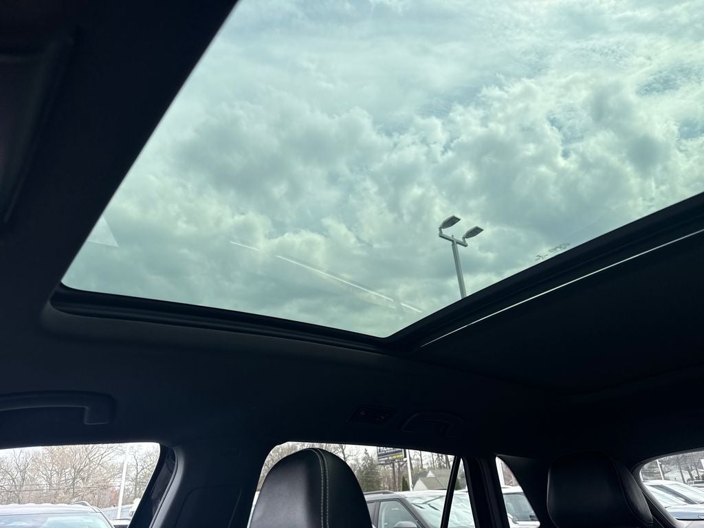 2021 Volkswagen Atlas Cross Sport 3.6L V6 SE w/Technology R-Line