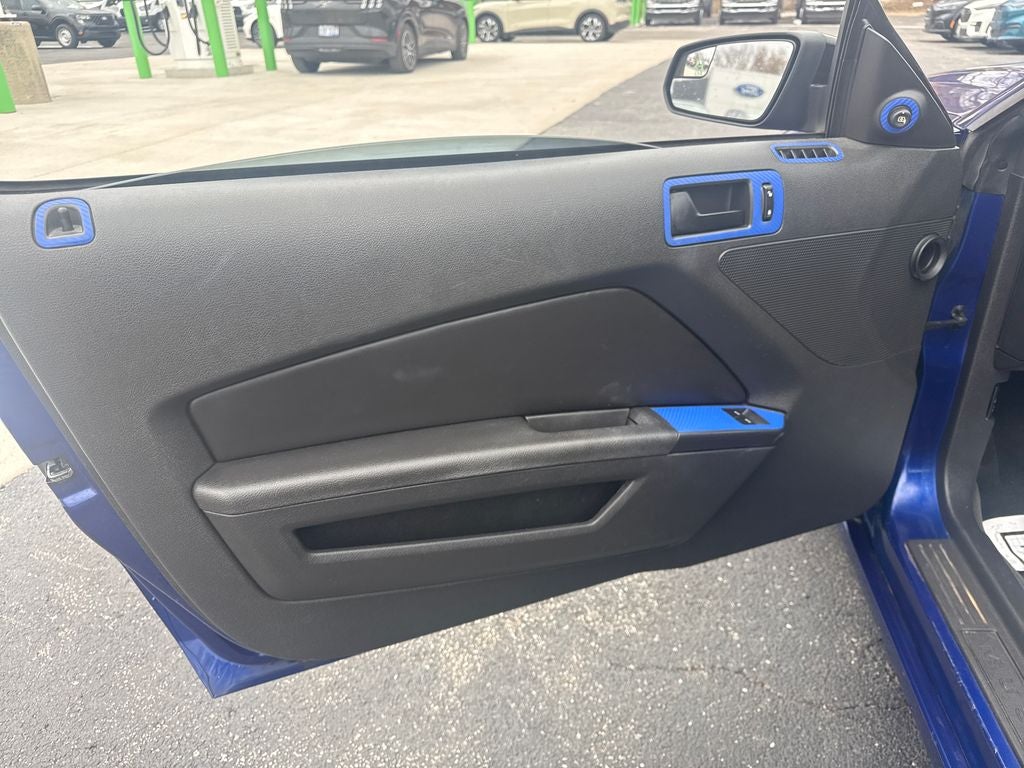 2014 Ford Mustang V6