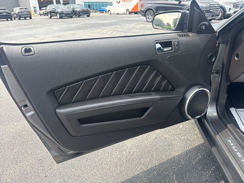 2010 Ford Mustang V6 Premium