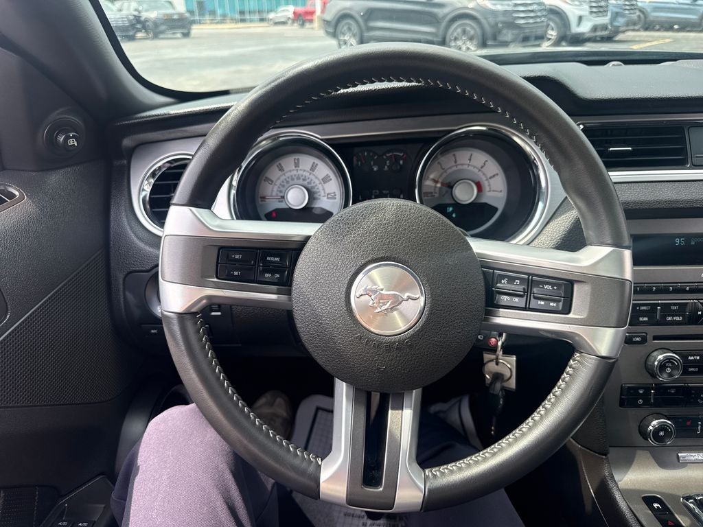 2010 Ford Mustang V6 Premium