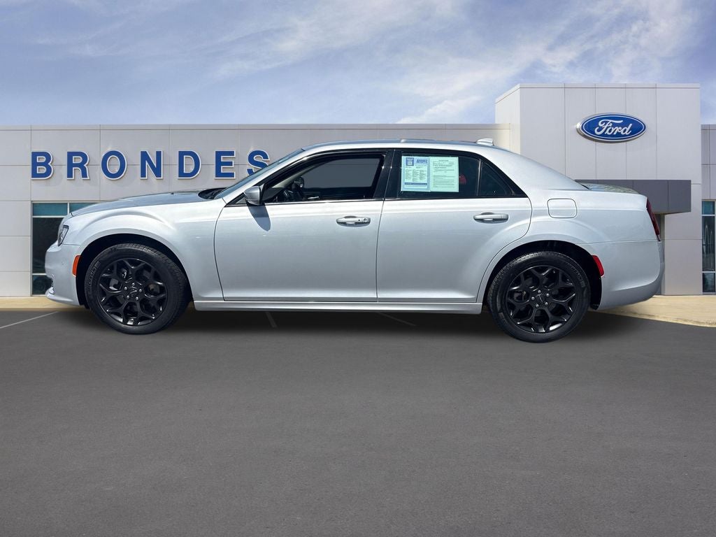 2023 Chrysler 300 Touring