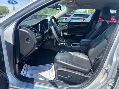 2023 Chrysler 300 Touring