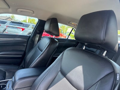 2023 Chrysler 300 Touring