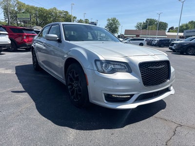 2023 Chrysler 300 Touring