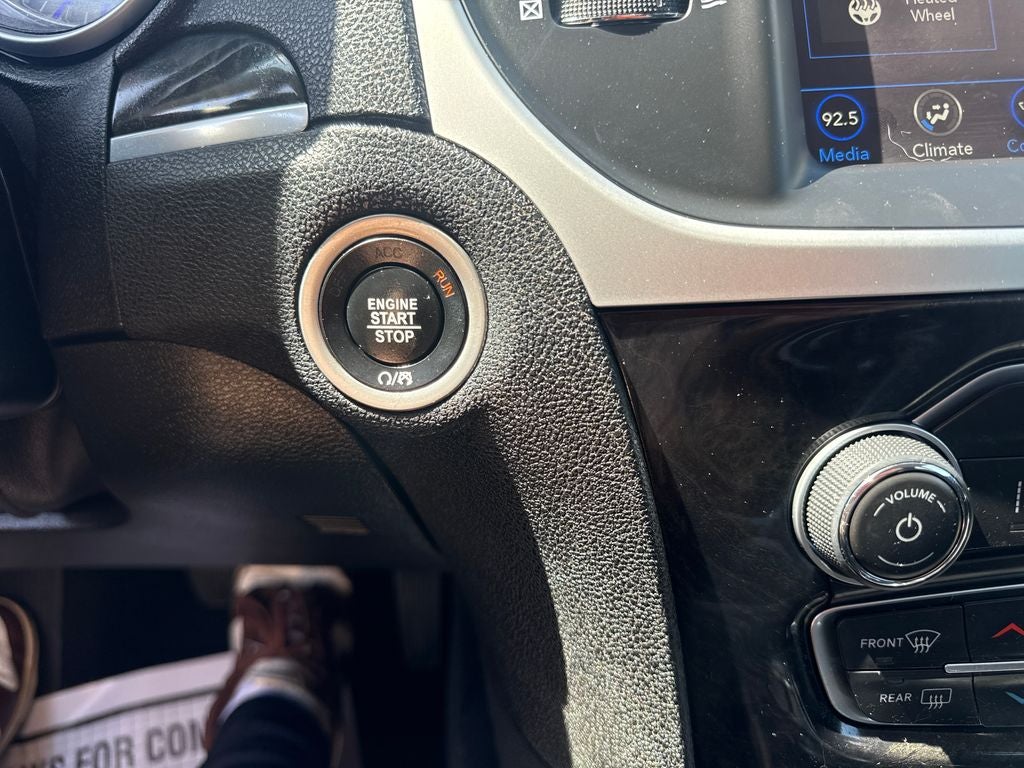 2023 Chrysler 300 Touring
