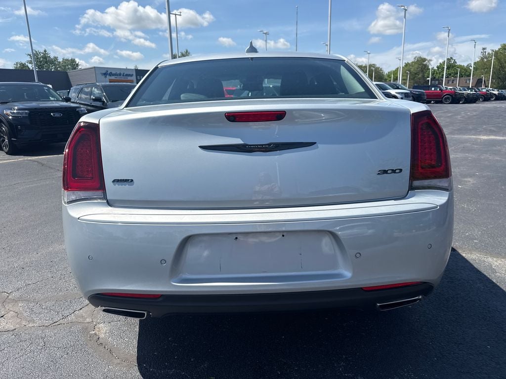 2023 Chrysler 300 Touring
