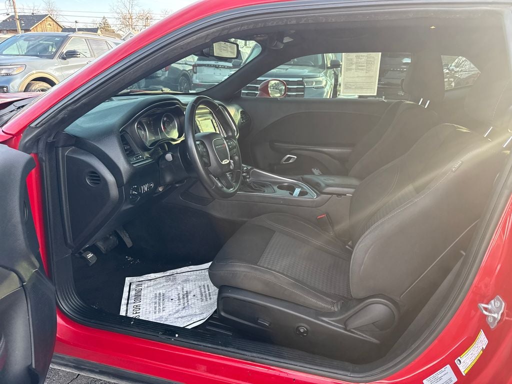 2016 Dodge Challenger SXT