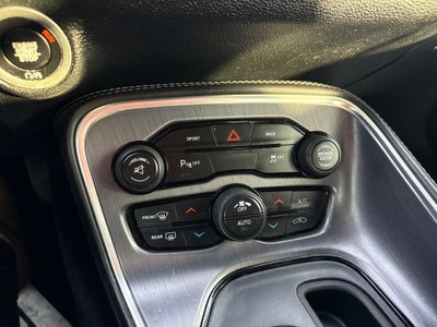 2016 Dodge Challenger SXT