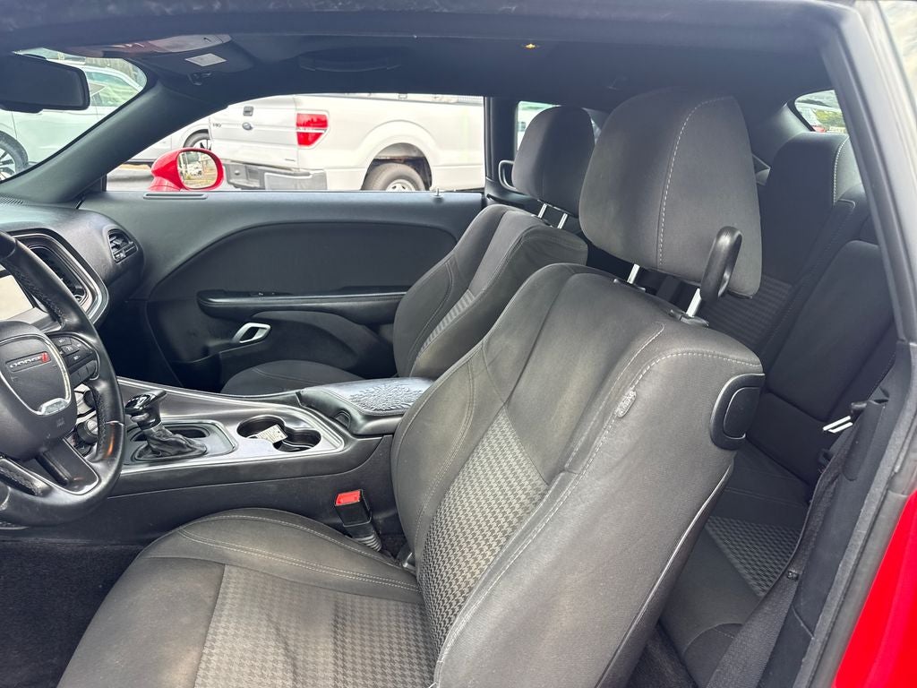 2016 Dodge Challenger SXT
