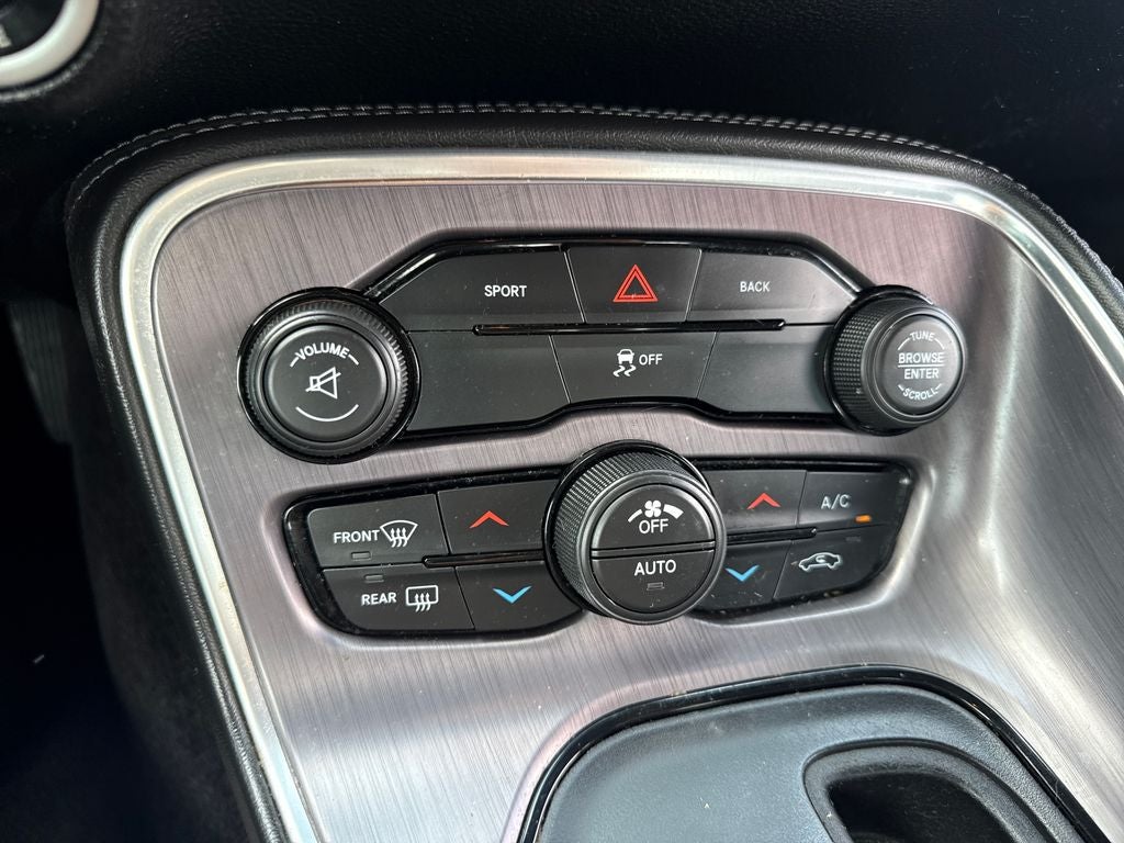 2016 Dodge Challenger SXT