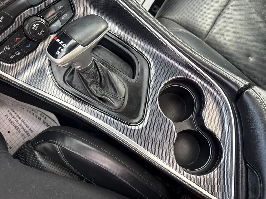 2015 Dodge Challenger SXT