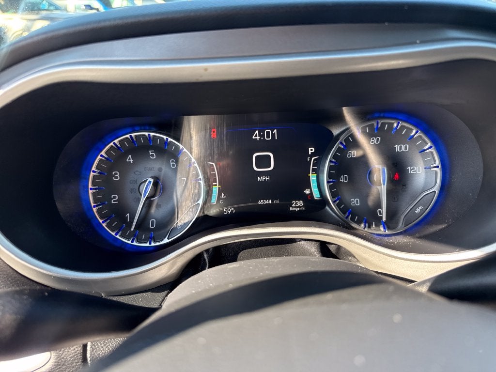 2025 Chrysler Pacifica Select