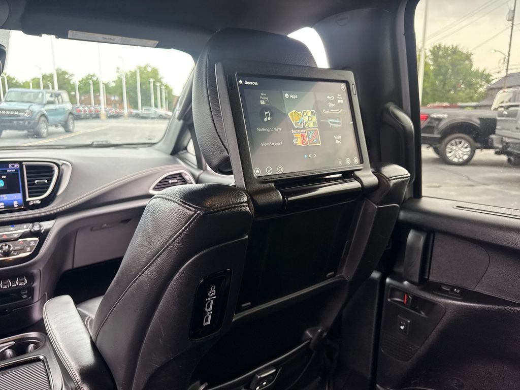 2021 Chrysler Pacifica Touring L