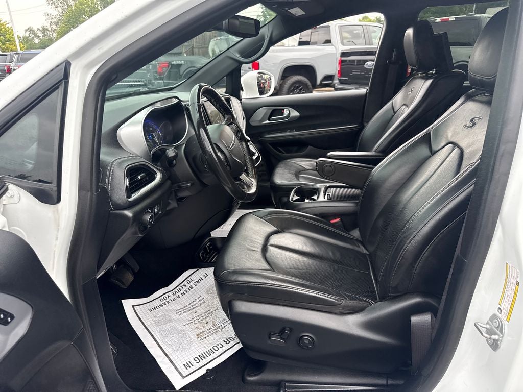 2021 Chrysler Pacifica Touring L