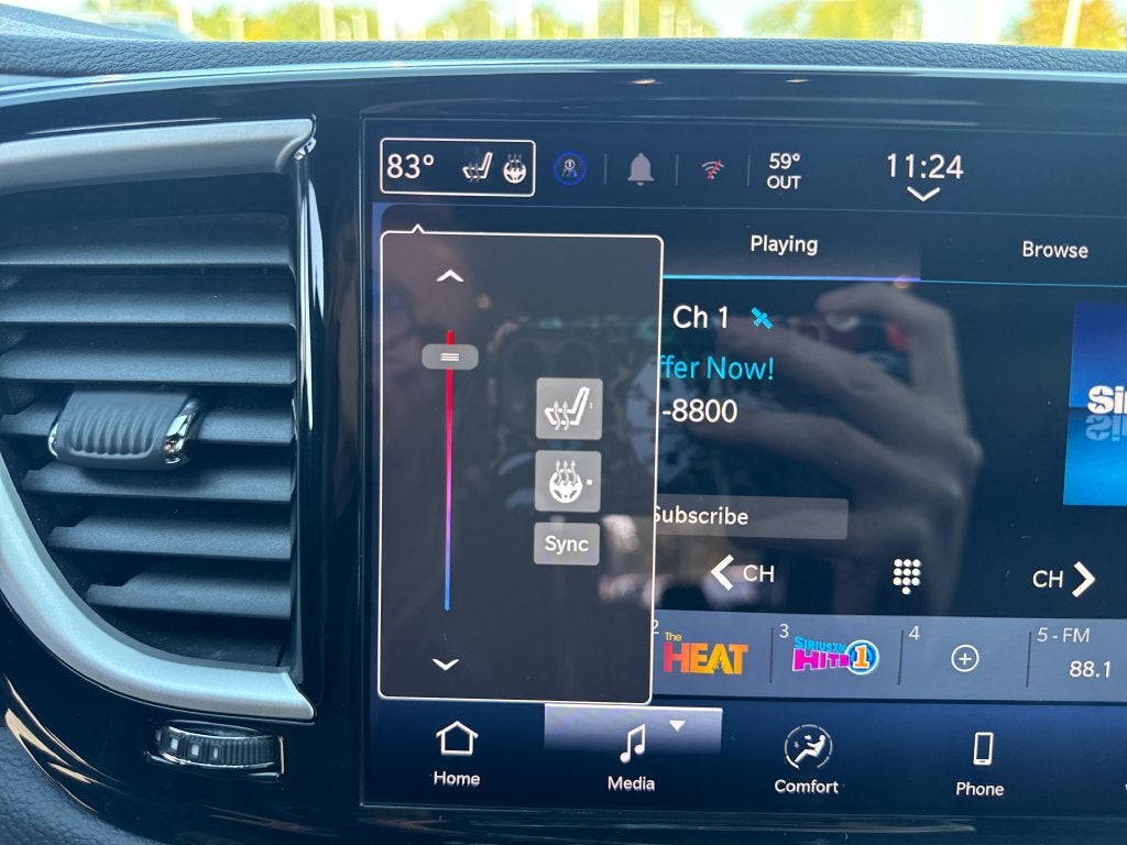 2025 Chrysler Pacifica Select