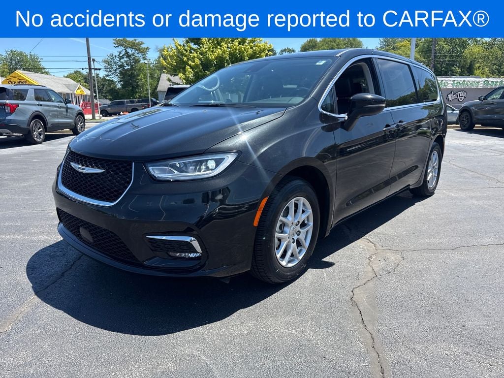 2023 Chrysler Pacifica Touring L