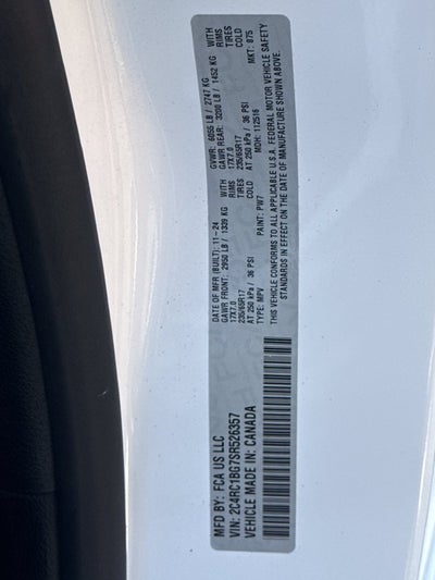 2025 Chrysler Pacifica Select