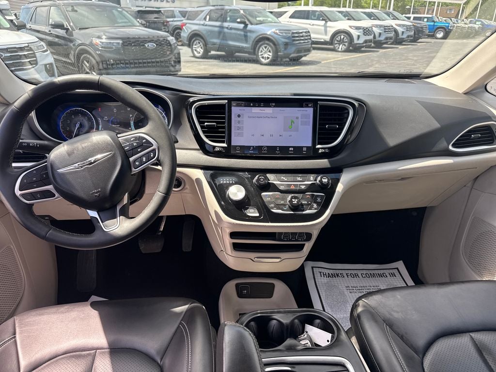 2023 Chrysler Pacifica Touring L