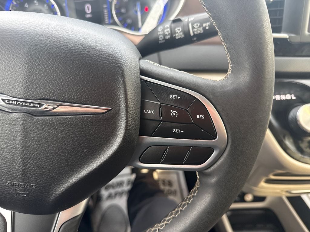 2023 Chrysler Voyager LX