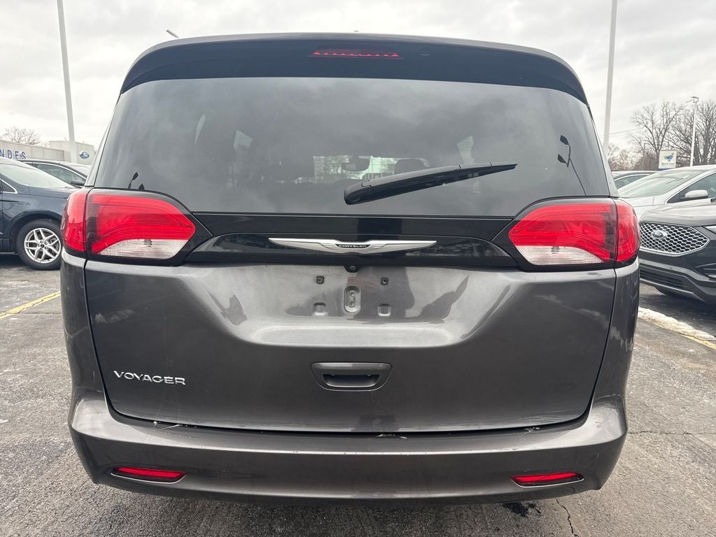 2023 Chrysler Voyager LX