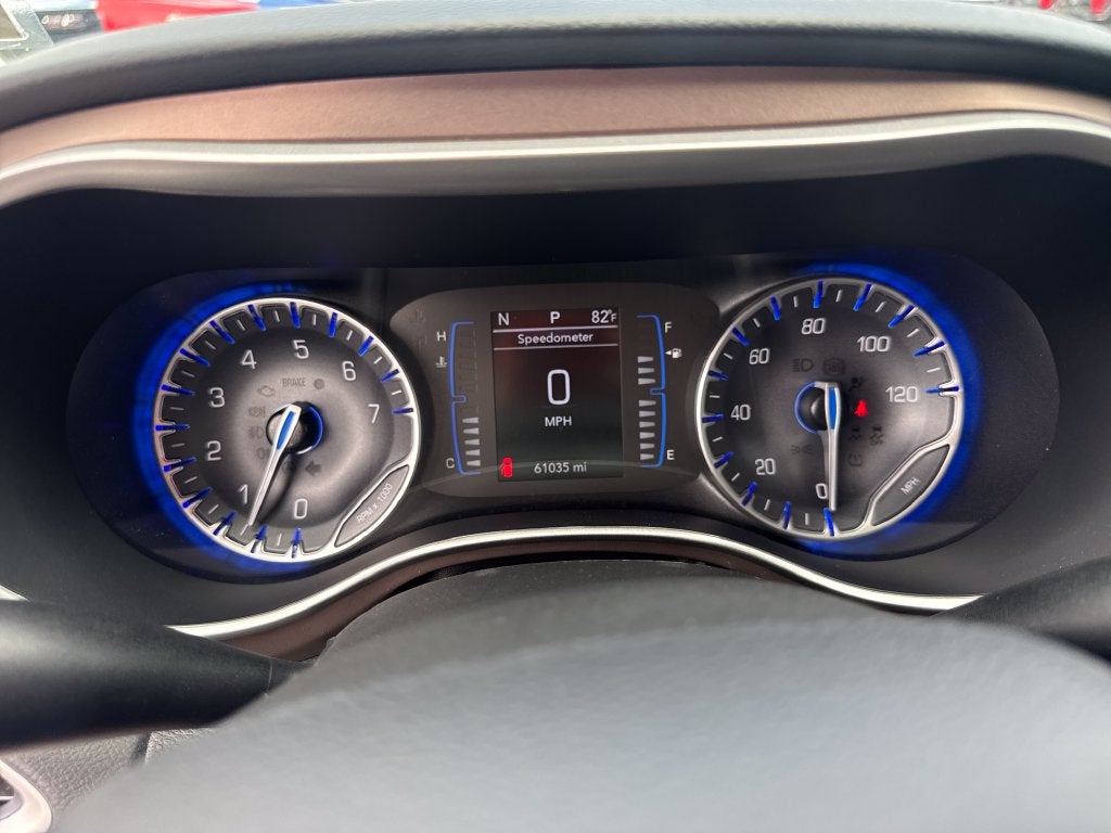 2023 Chrysler Voyager LX